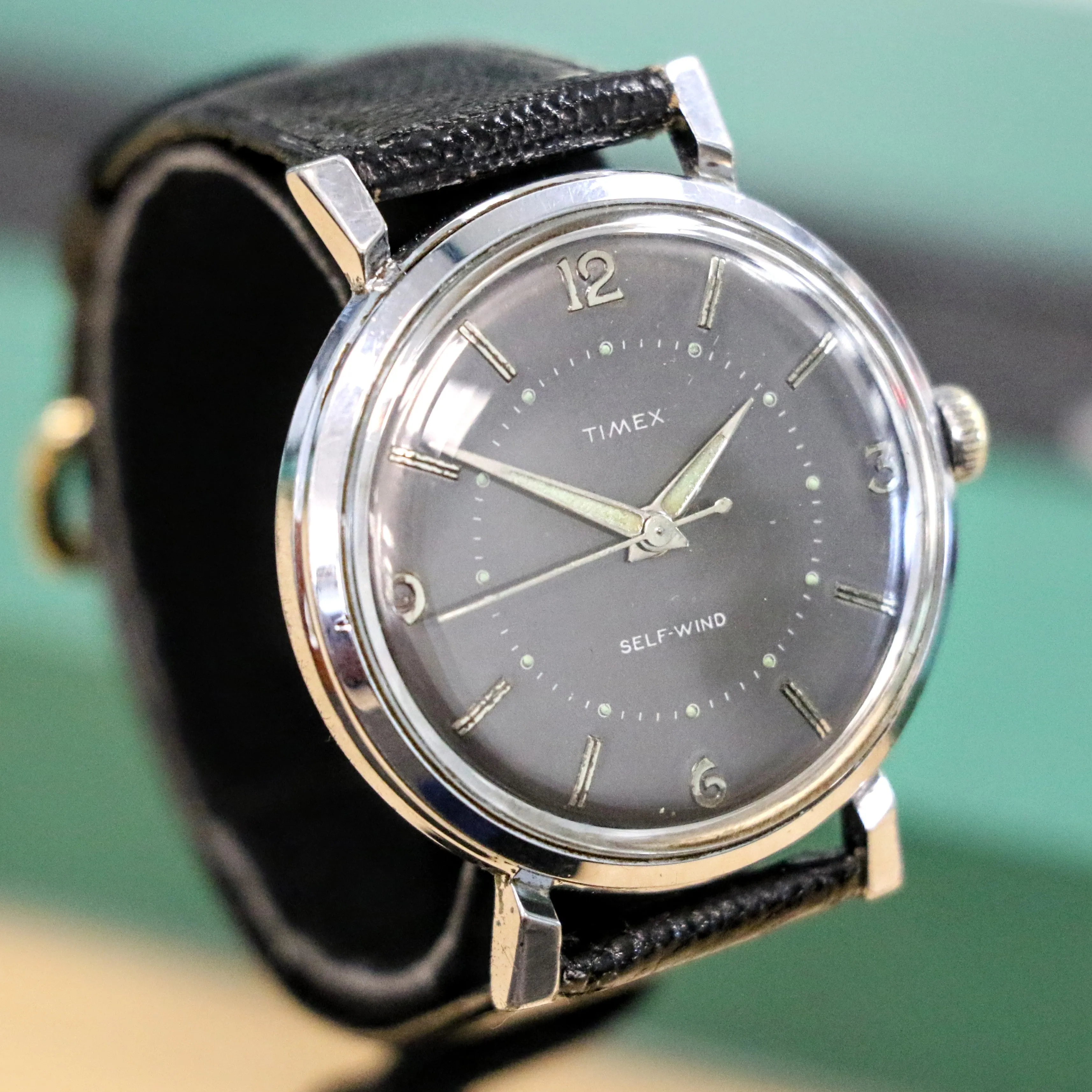 Vintage Timex Self-Wind Automatic Watch 36.5mm Waterproof Case & Fancy Lugs Wristwatch